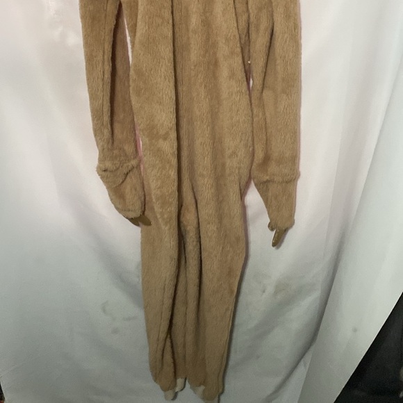 LETS CELEBRATE HALLOWEEN NEW W/Tag WO SIZE LARGE SLOTH PAJAMAS COSTUME TAN CLEAN - Picture 8 of 15